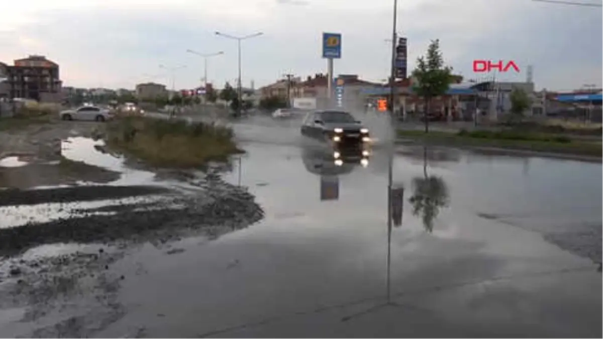 Tekirdağ Çorlu\'da Yağmur Etkili Oldu