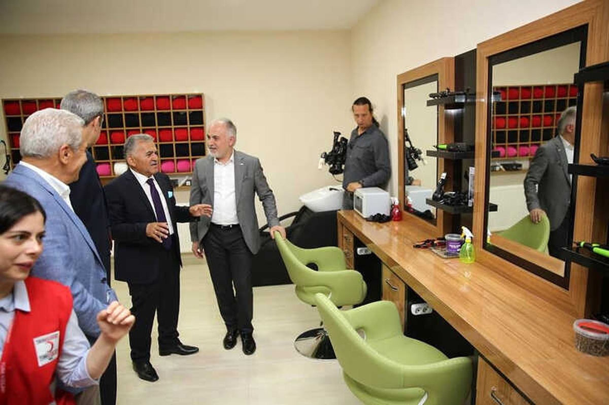 Türk Kızılayı Kayseri Toplum Merkezi Açıldı