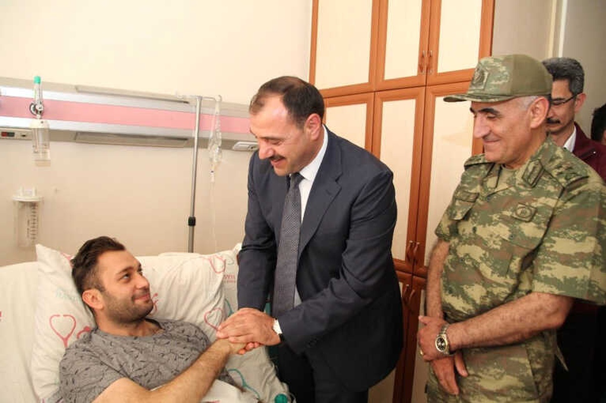 Vali Kaldırım, Yaralı Mehmetçiği Ziyaret Etti
