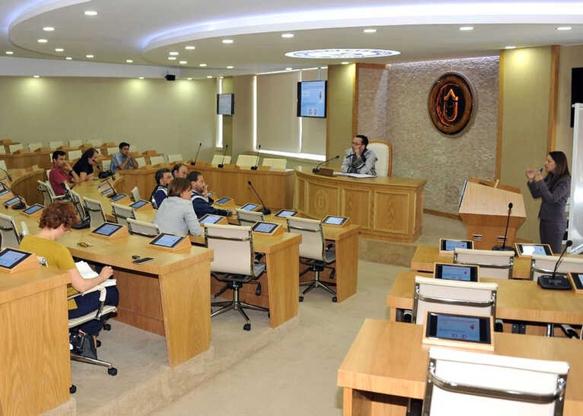 Adü\'de İlk Doçentlik Dersi Verildi
