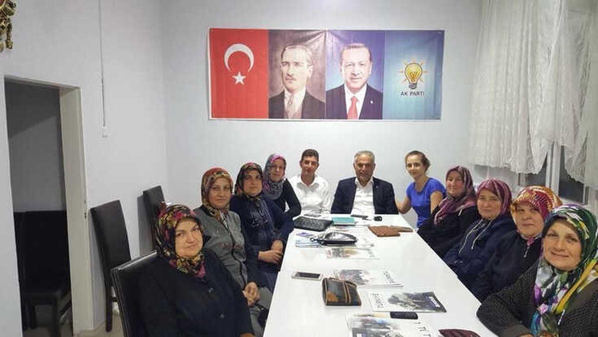 Başkan Yaman, Kadınlarla Bir Araya Geldi