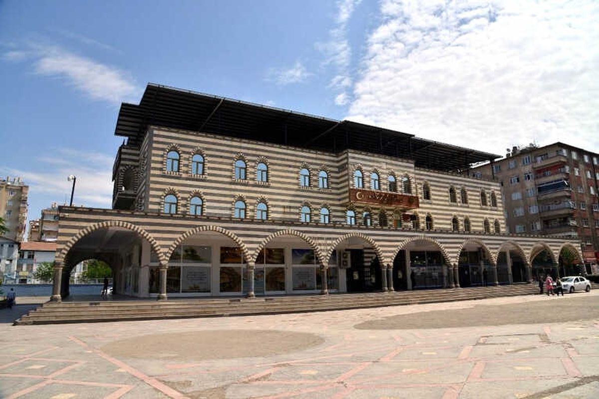 Bilgi Evi\'nde Kayıtlar Başladı