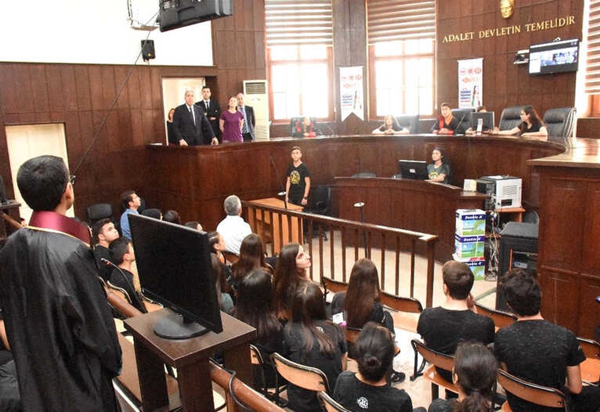 Bu Proje Öğrencileri Suçtan Koruyor