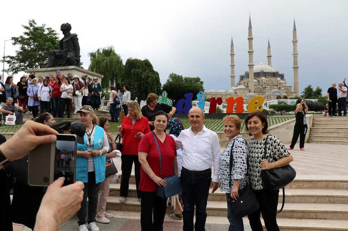 Büyükçekmeceli Kadınlardan Geleneksel Edirne Çıkarması