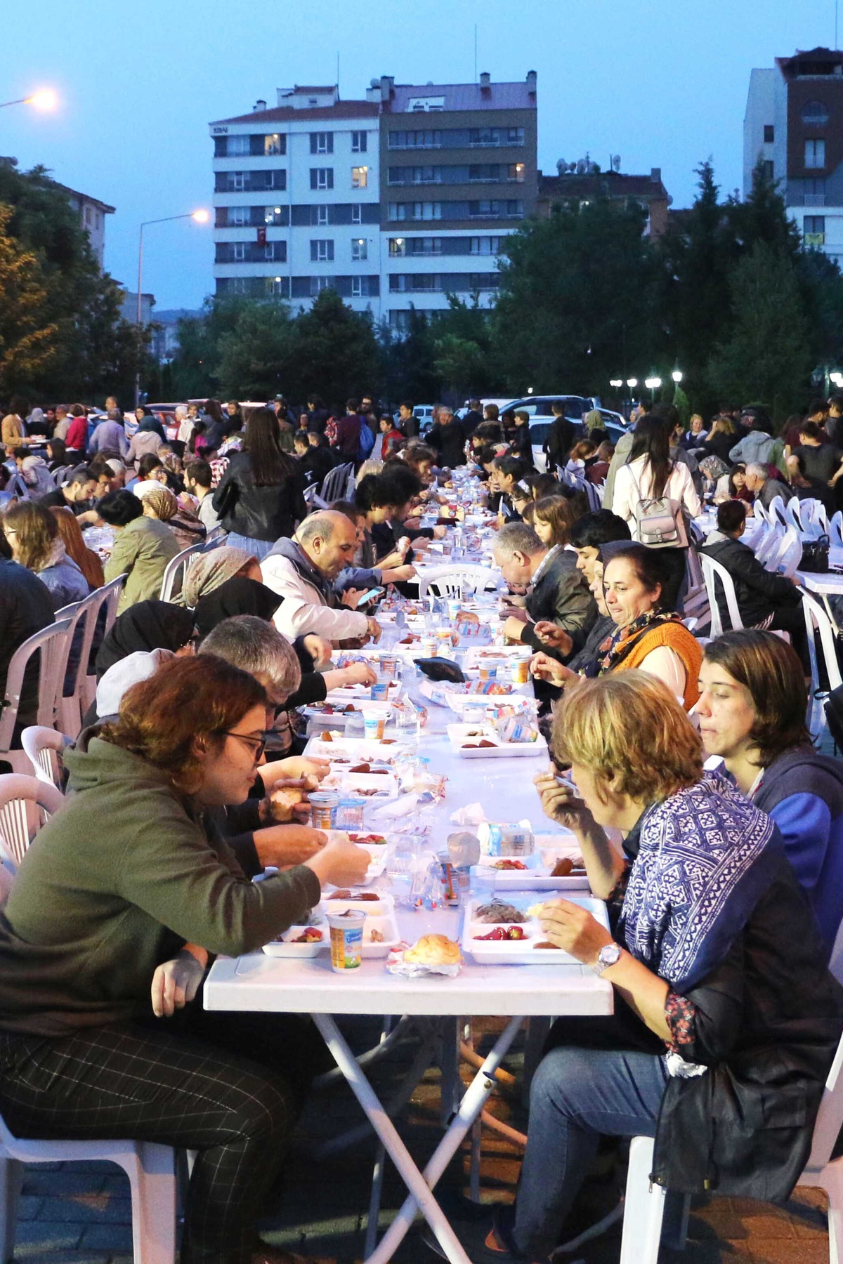 Büyükşehir\'den Esmek Kursiyerlerine İftar