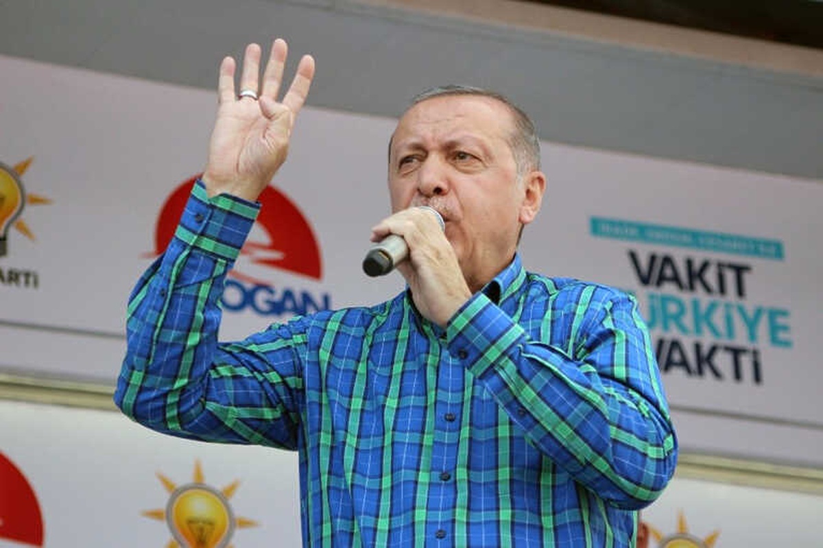 Cumhurbaşkanı Erdoğan: "Biz Yapacaklarımızı, Onlar Yıkacaklarını Anlatıyor"