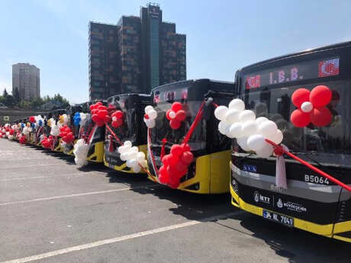 İett Filosuna 375 Yeni Otobüs Katıldı