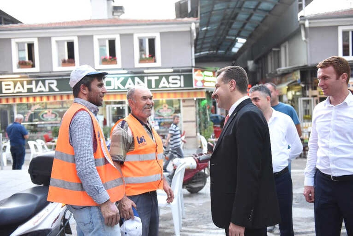 Karesi\'nin Sokaklarına Antik Kilit Taşı Döşeniyor