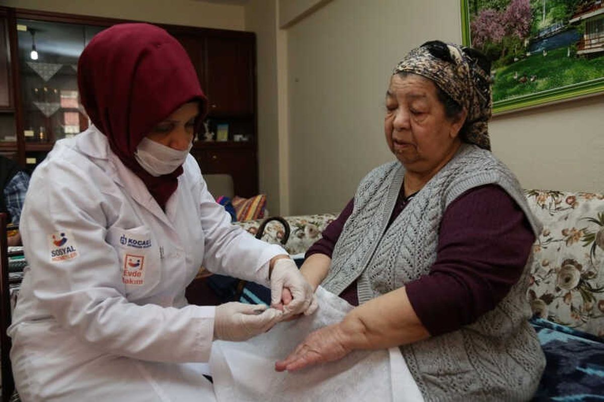 Kocaelil\'de Bin 100 Vatandaş, Ramazanda Evde Bakım Hizmetinden Yararlandı