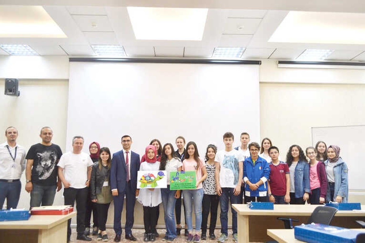 Lise Öğrencilerinden Medaş\'a Ziyaret