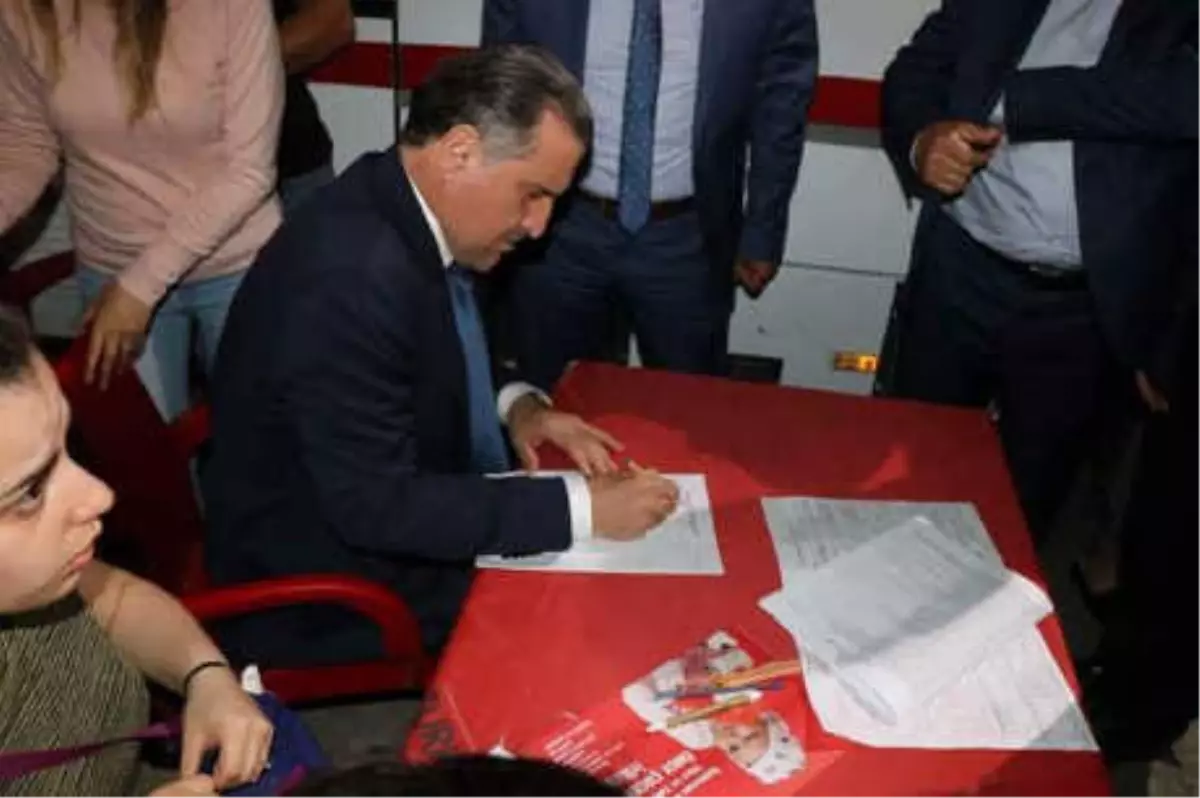 Lösemi Hastası Emir\'e Can Olmak İçin Sıraya Girdiler (3)
