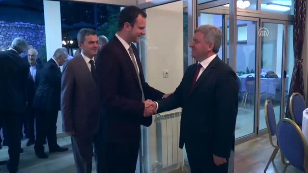 Makedonya Cumhurbaşkanı İvanov, Üsküp\'te İftar Verdi