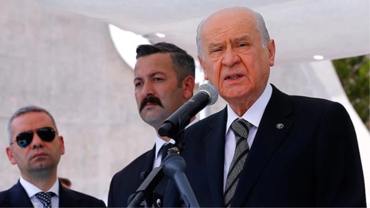 MHP Genel Başkanı Bahçeli\'den Apolet Açıklaması