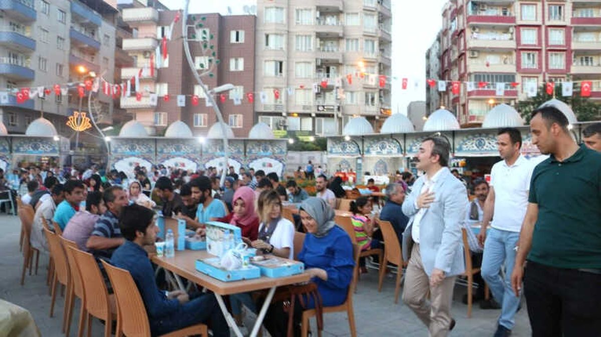 Siirt Belediyesinden Basın Temsilcilerine İftar