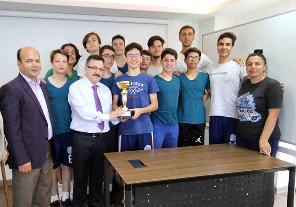 Tredaş Spor U14 Basketbol Takımı Şampiyon Oldu