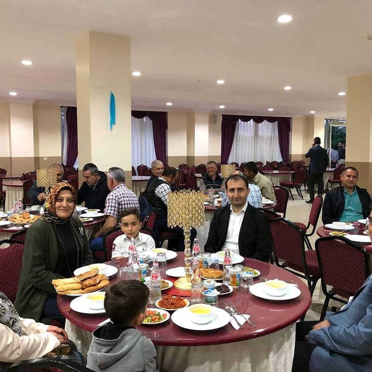 Tso Pazaryeri\'nde İftar Yemeği Verdi