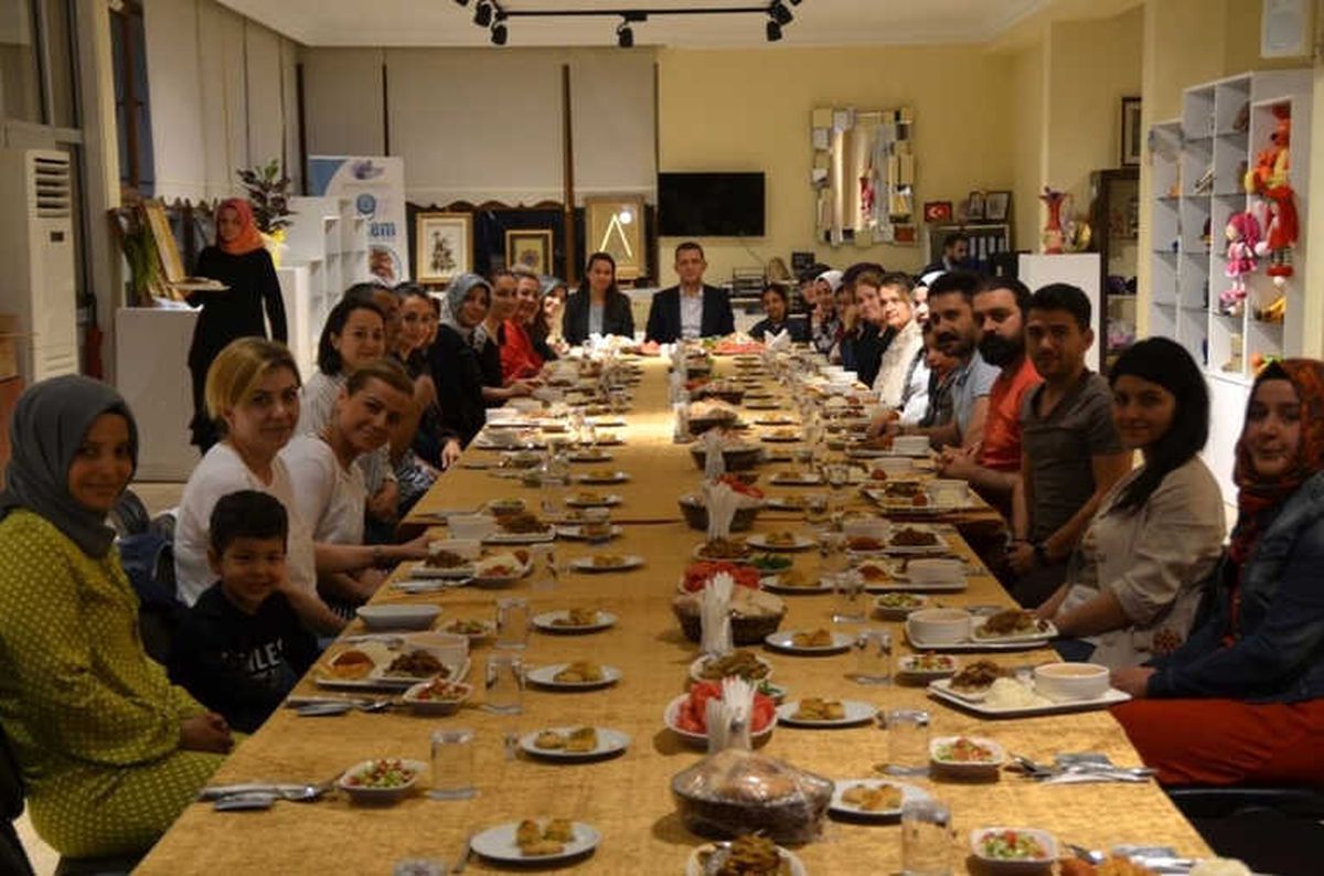 Ürkmezer, Sakem Personeli ile İftar Yaptı