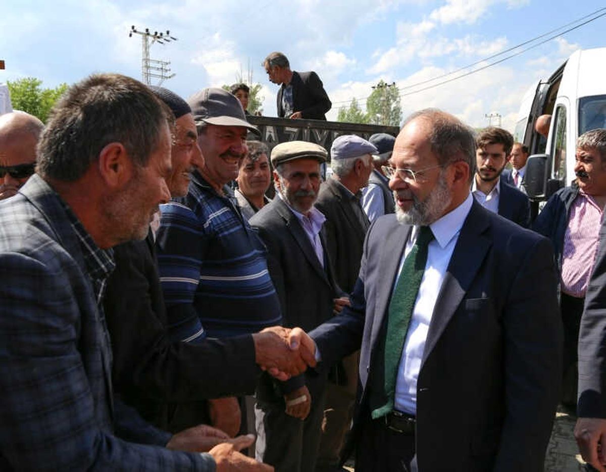 AK Parti\'den Hınıs Çıkarması