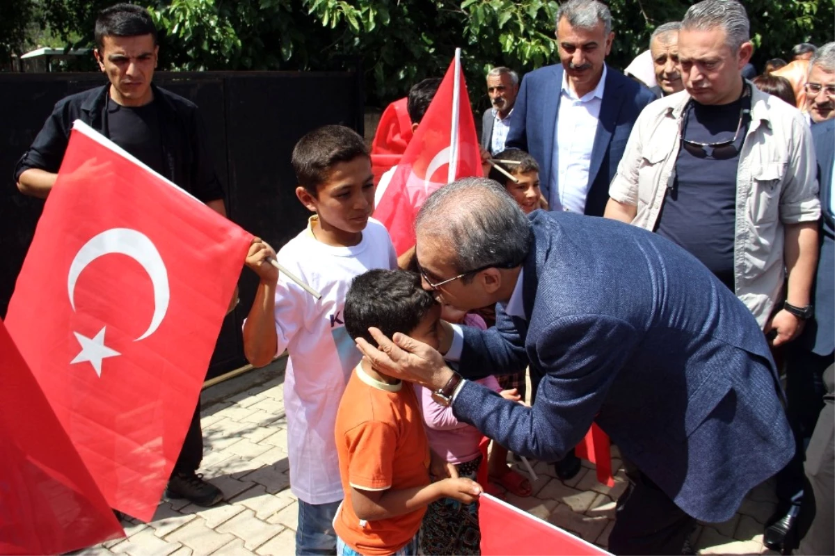 AK Parti Genel Başkan Yardımcısı Mehdi Eker: "Pkk, Diyarbakır\'ın İmkanlardan Faydalanmasını...