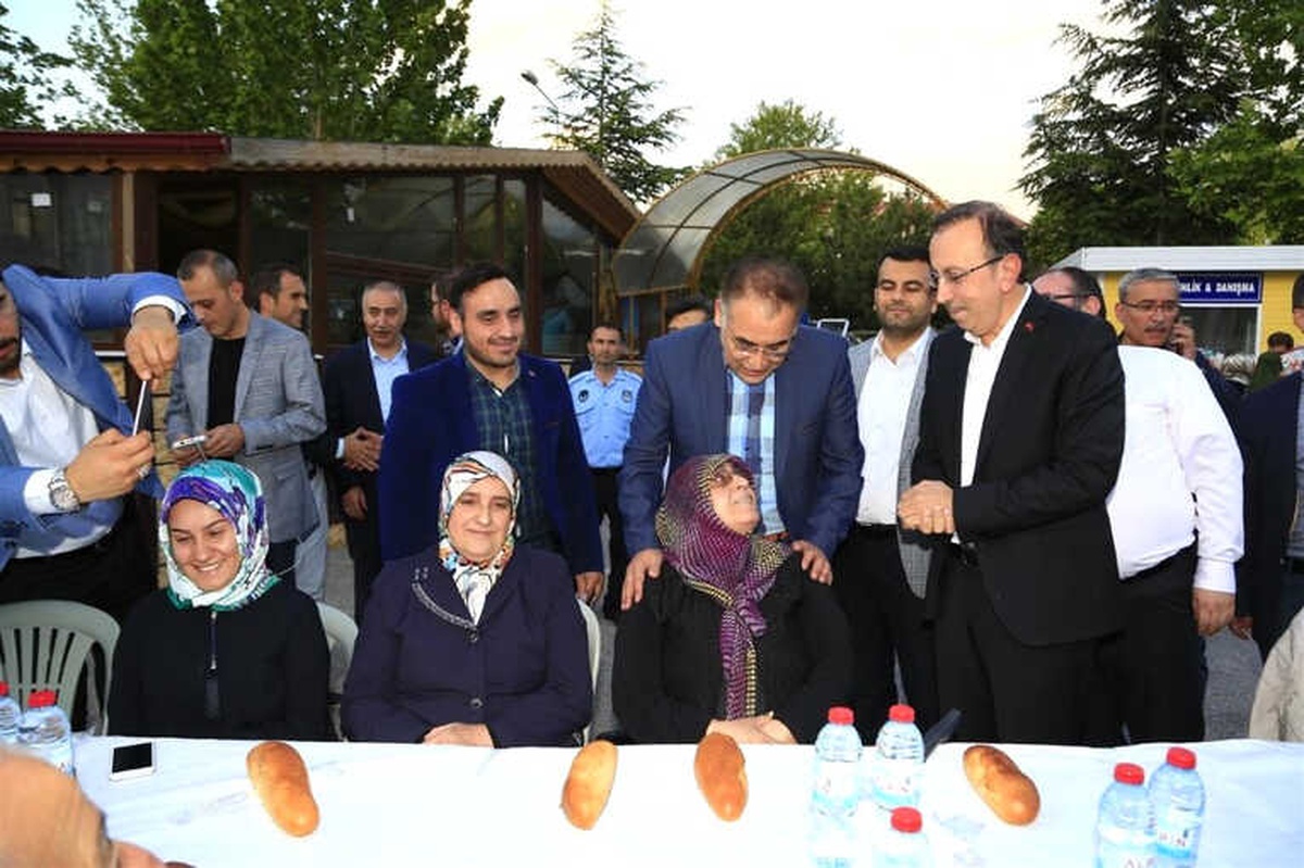 AK Parti Milletvekili Adayı Menekşe, "Milletimiz 25 Haziran\'a Güler Yüzle Uyanacak"