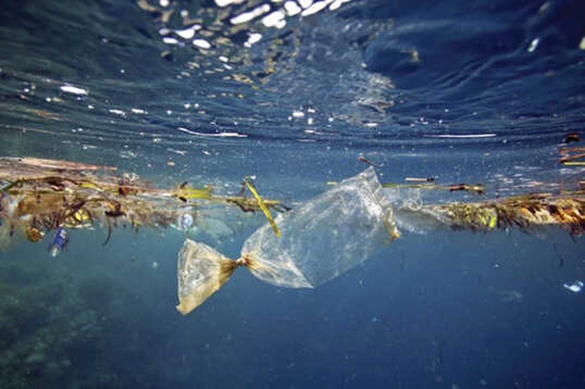 Akdeniz\'e En Çok Plastik Türkiye\'den