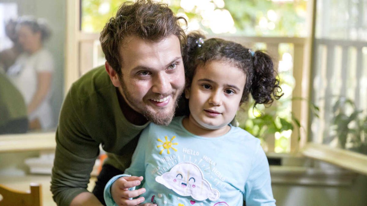 Aras Bulut İynemli Otizmli Çocuklarla Buluştu!