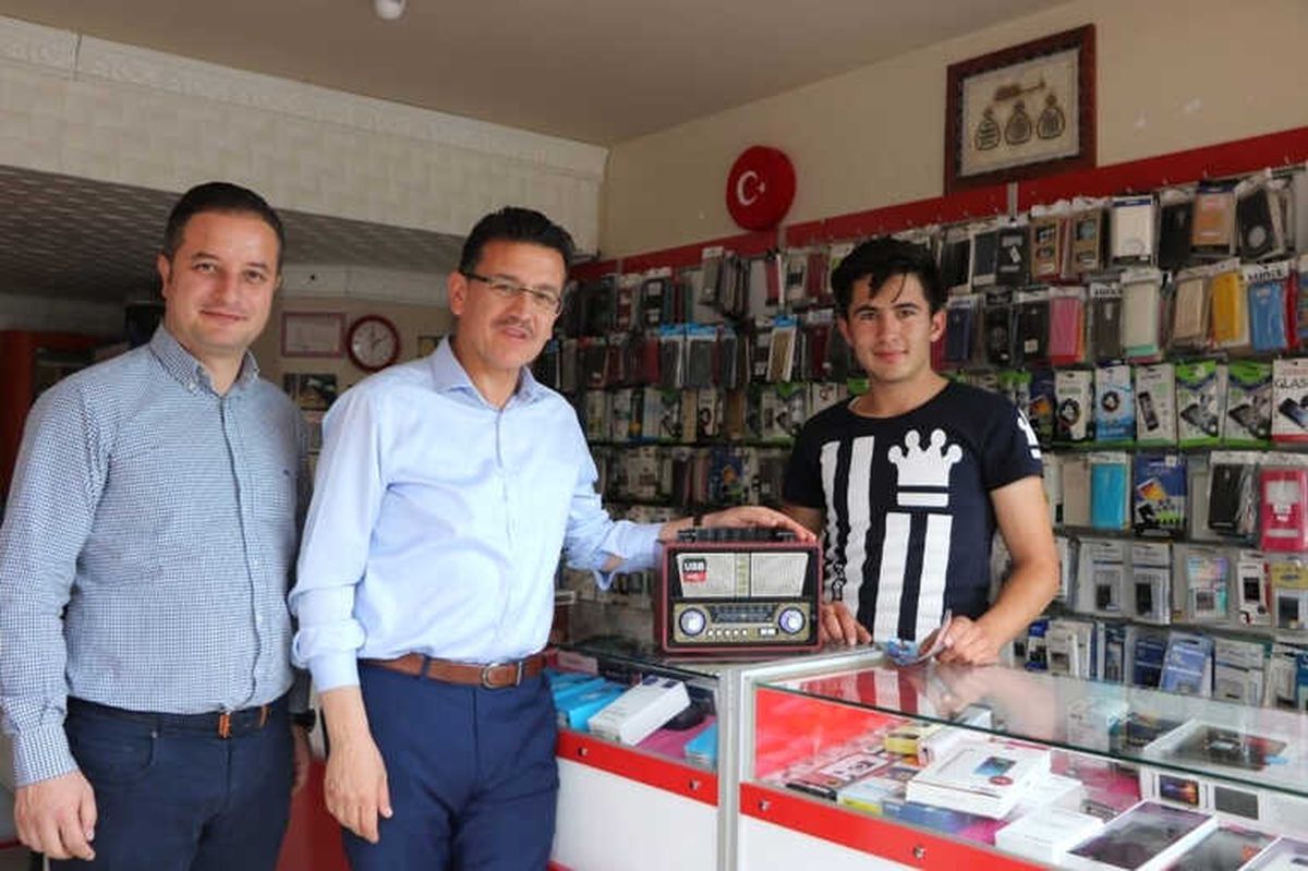 Atay Uslu: "İlk Oy İlk Aşk Gibidir"