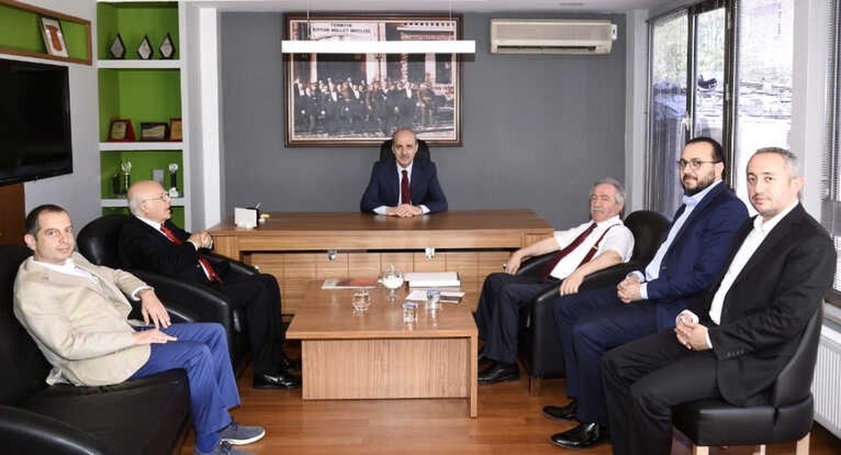 Bakan Kurtulmuş: "Aleviler İçin Vaatler Bizim İçin Sözdür"