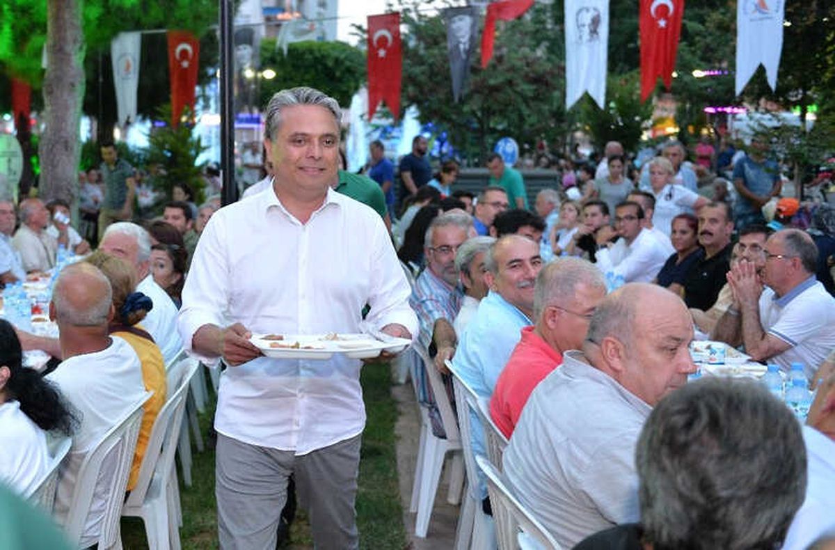 Başkan Uysal: "Turunç Masa Bir Medeniyet Projesidir"