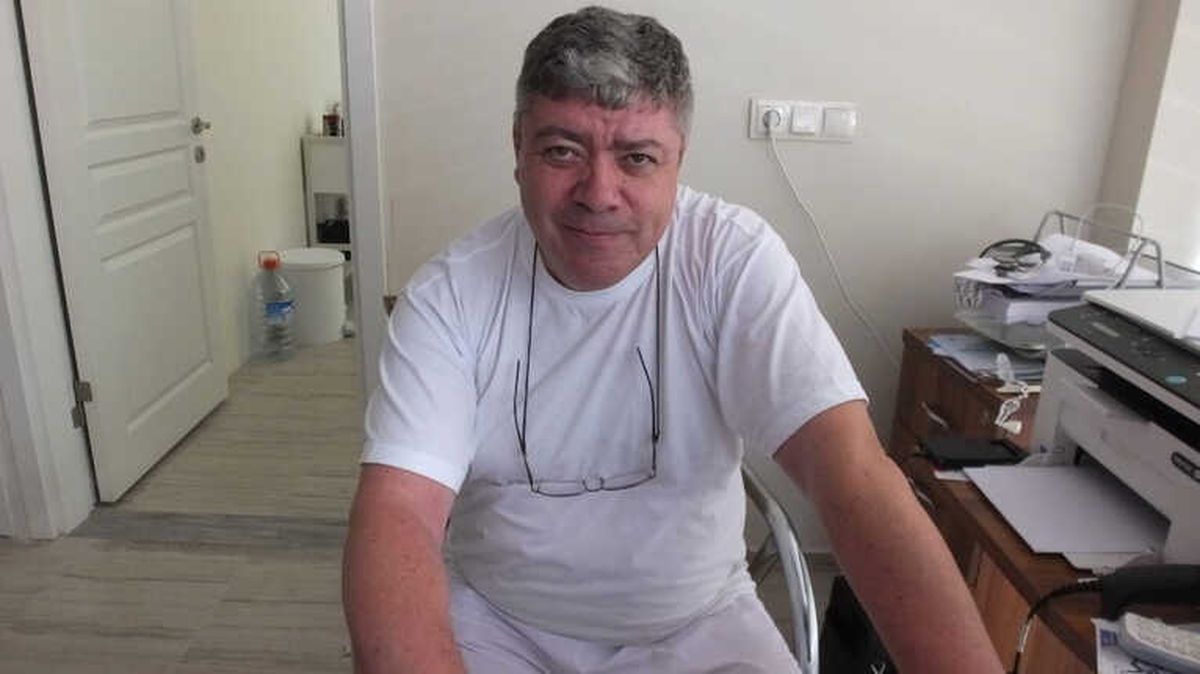 Burhaniye\'de Dr. Orhan Ülgen Toprağa Verildi