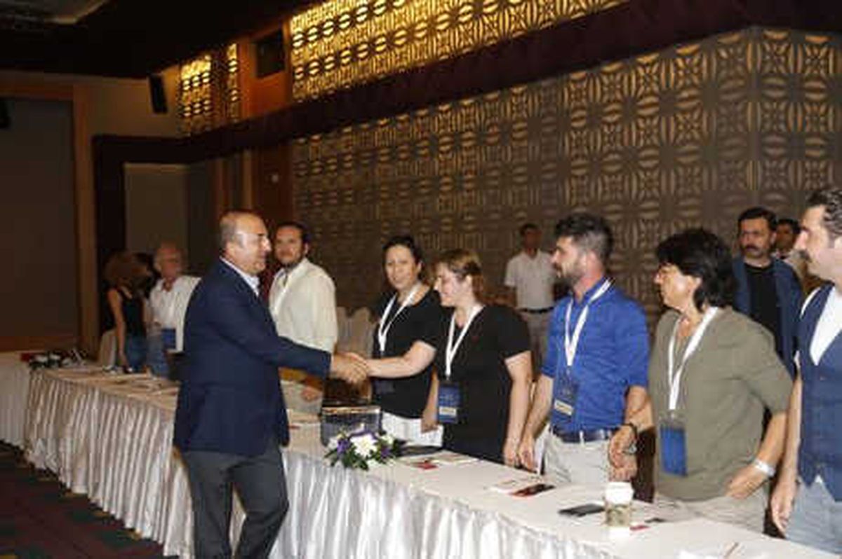 Çavuşoğlu: Diplomasiyle Olmazsa, Münbiç\'te de Teröristleri Temizlemek Durumundayız
