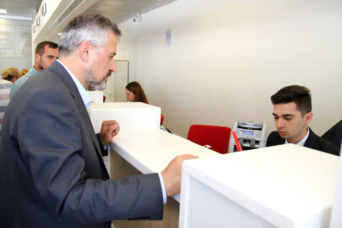 Cumhurbaşkanı Erdoğan\'ın Seçim Kampanyasına Bağış