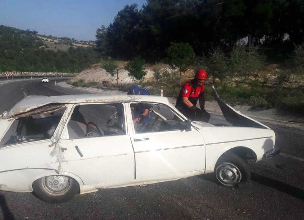 Denizli\'de Trafik Kazası: 2 Yaralı