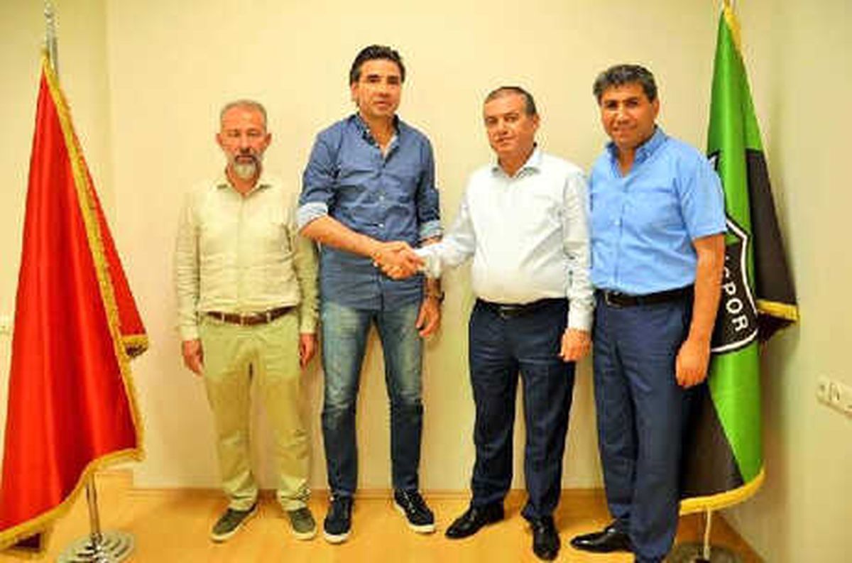 Denizlispor\'da Özköylü Dönemi