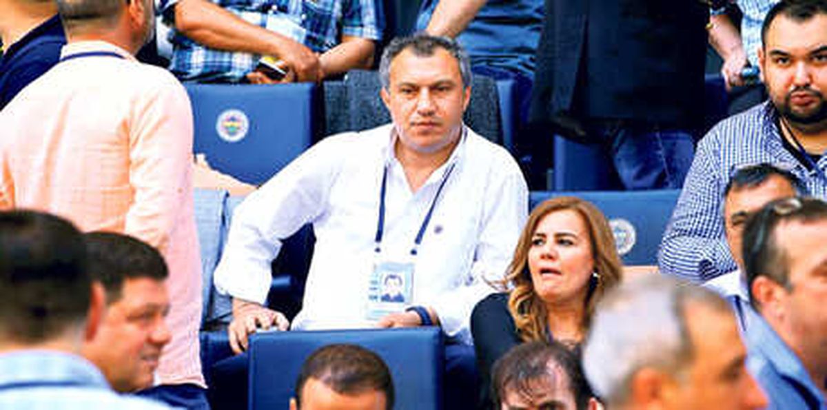 Fenerbahçe\'de Ayrılıklar Başladı