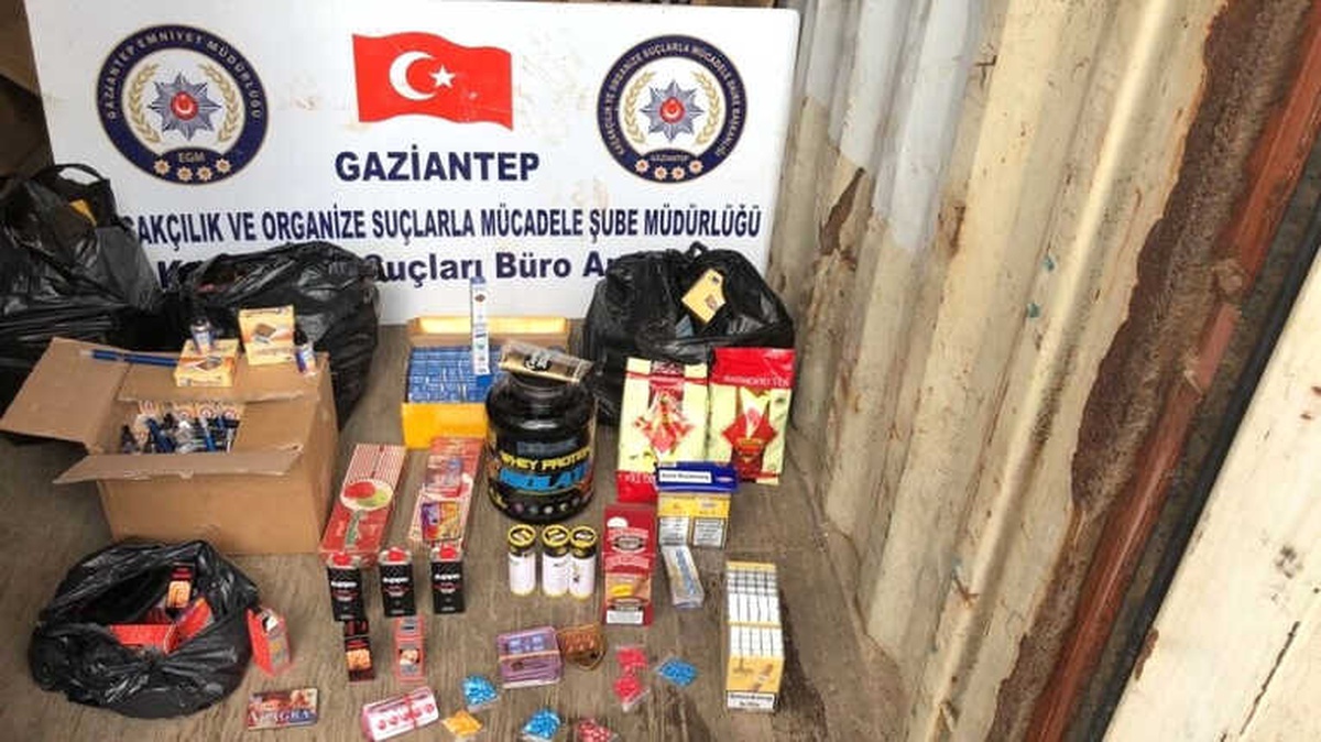 Gaziantep\'te Yüzlerce Uyarıcı Hap Ele Geçirildi: 9 Gözaltı