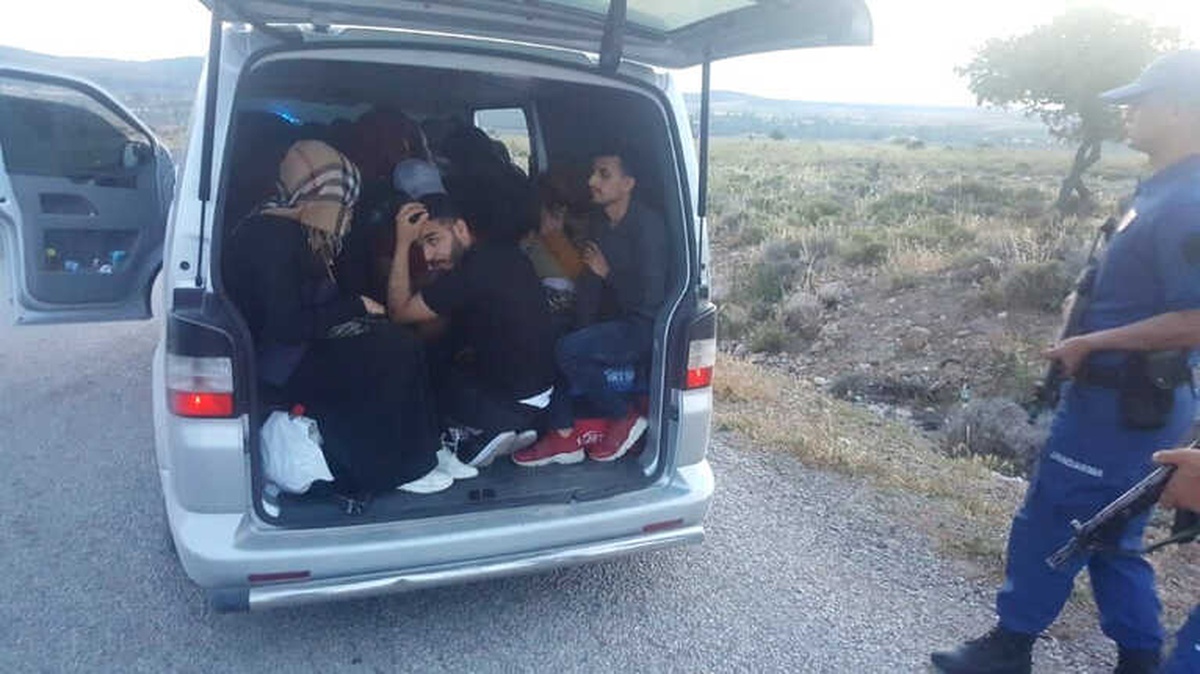 Göçmen Kaçakçılığı Operasyonu: 11 Gözaltı