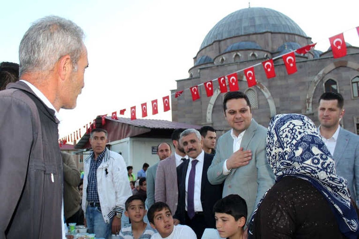 İpekyolu\'nda \'Kardeşlik\' Sofrası