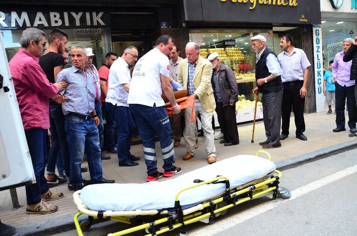 İş Yeri Asansörü Düştü: 1 Yaralı