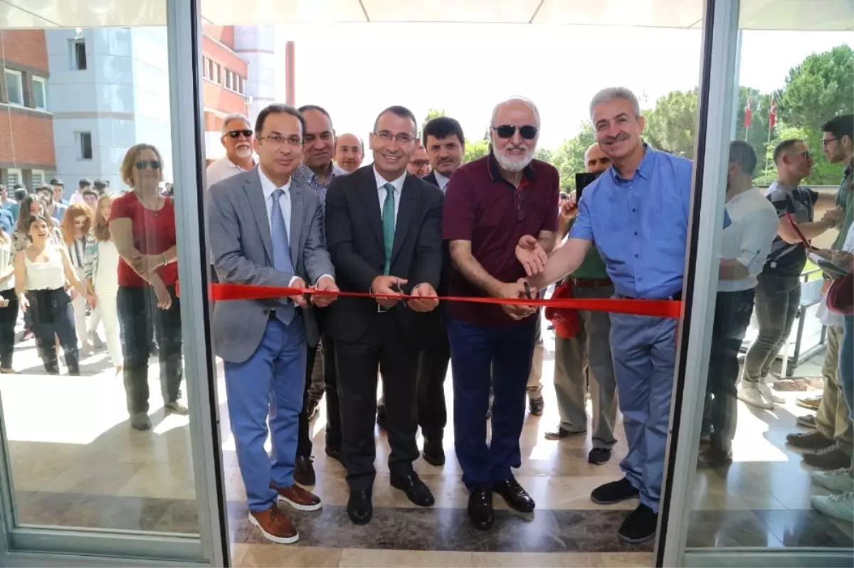 Isparta\'ya Yeni Kurulan Üniversiteden İlk Sergi