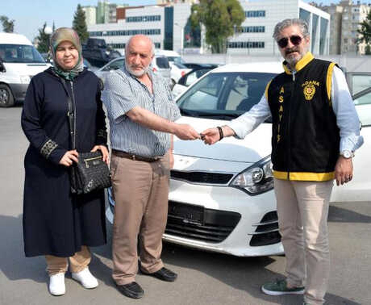 İstanbul\'da Çalınan Otomobiline Adana\'da Kavuştu