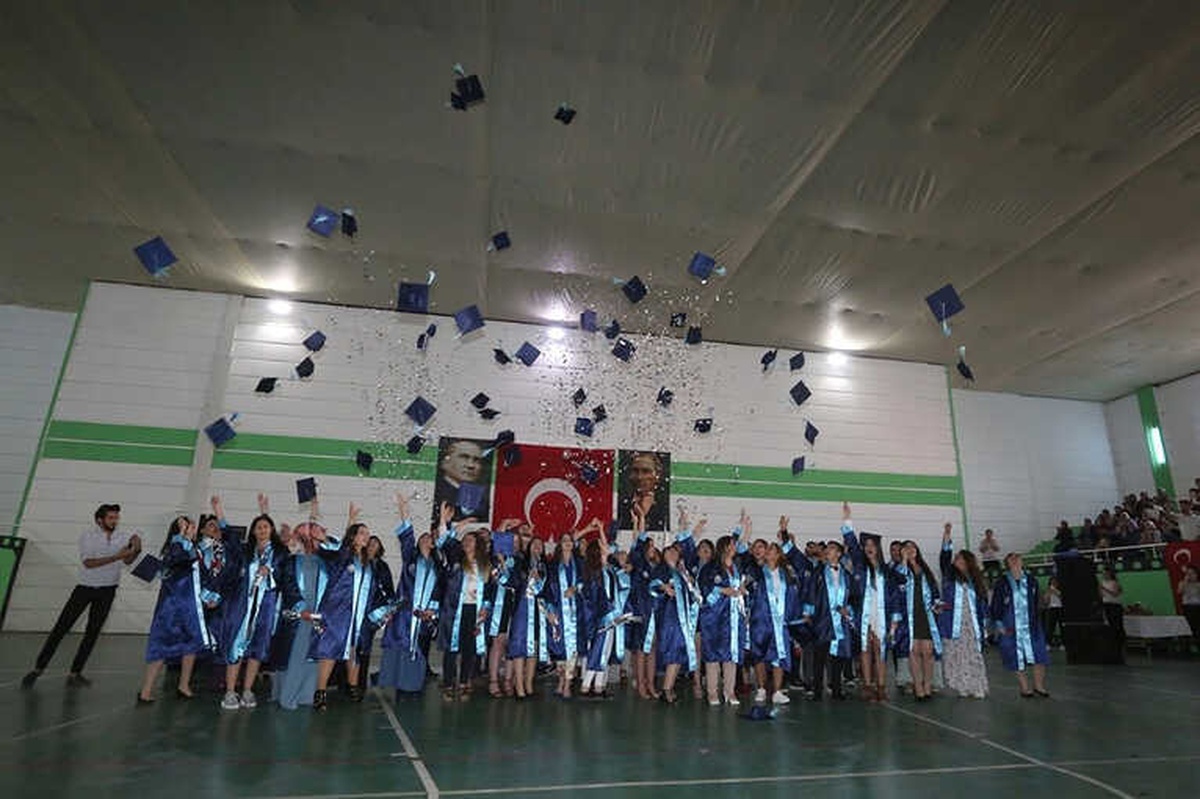 Kale Myo\'de Mezuniyet Heyecanı Yaşandı