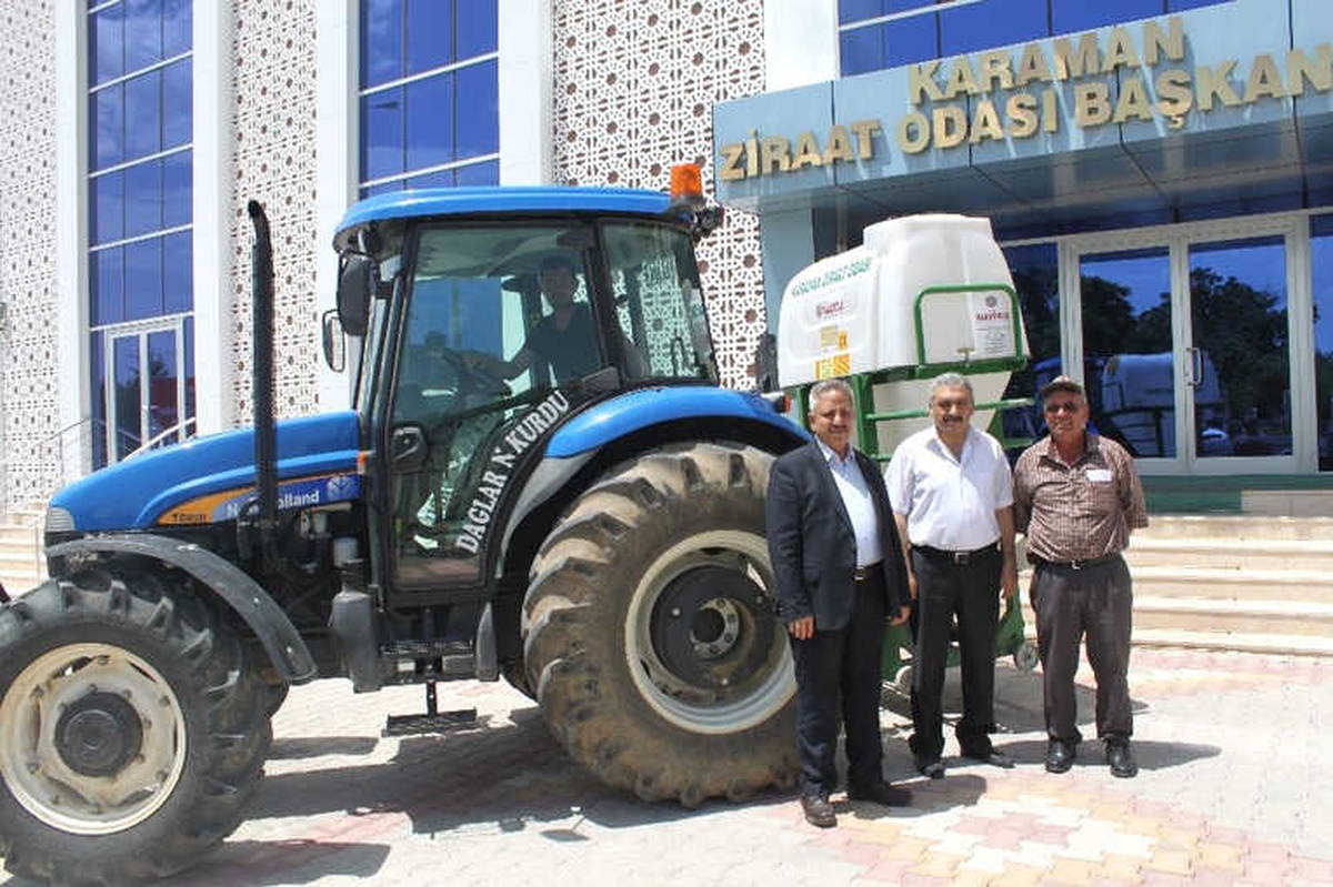 Karaman Ziraat Odasından Köylere Kükürt Atma Makinası Desteği
