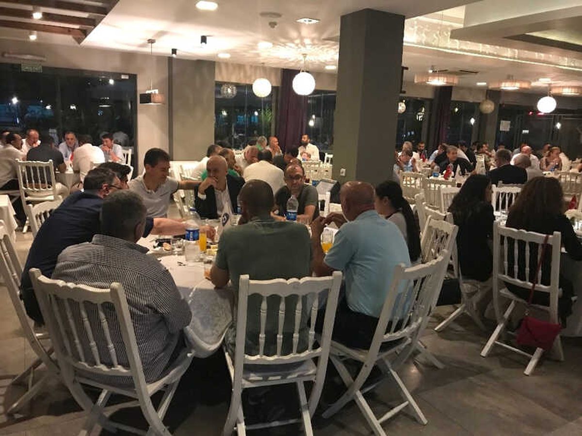 Kto Karatay Üniversitesi İzmir\'de İftar Yaptı