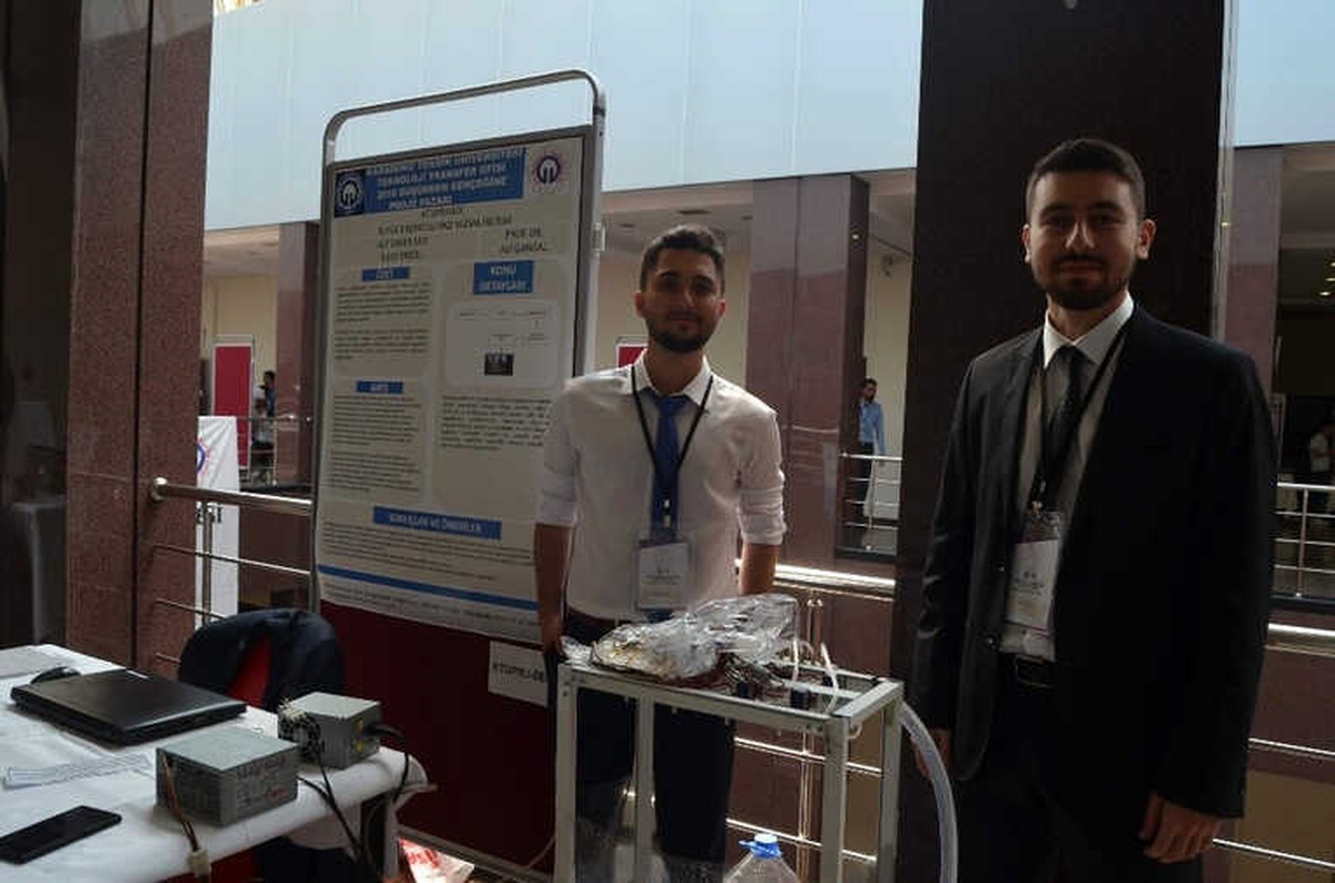 Ktü\'lü Öğrenciler Suyla Üç Boyutlu Yazı Yazma Sistemi Geliştirdiler