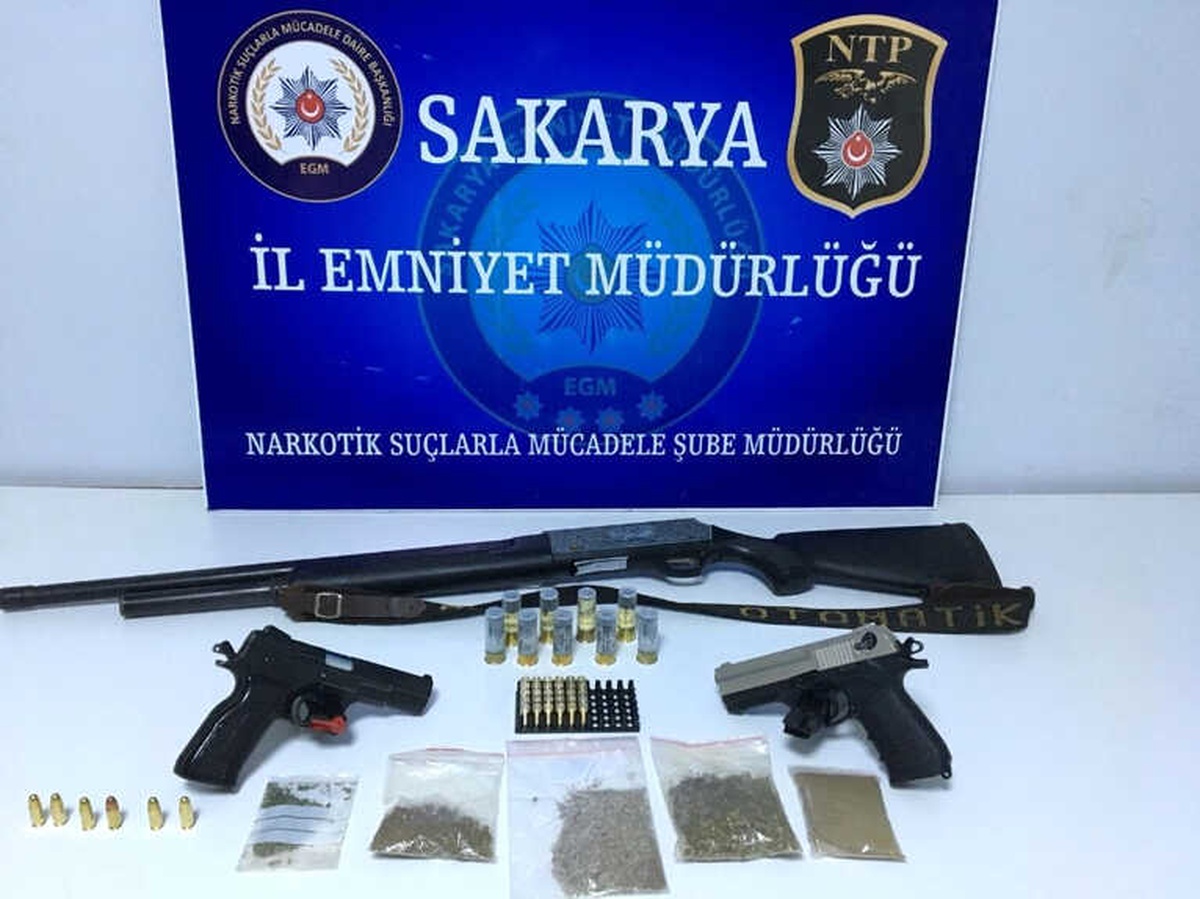 Narkotik Ekipleri Uyuşturucu Satıcılarına Geçit Vermiyor
