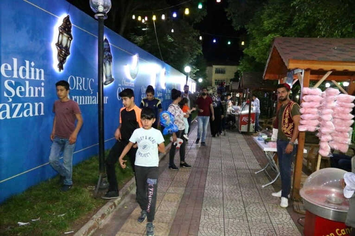 Ramazanlar Sokağı\' Büyük İlgi Görüyor
