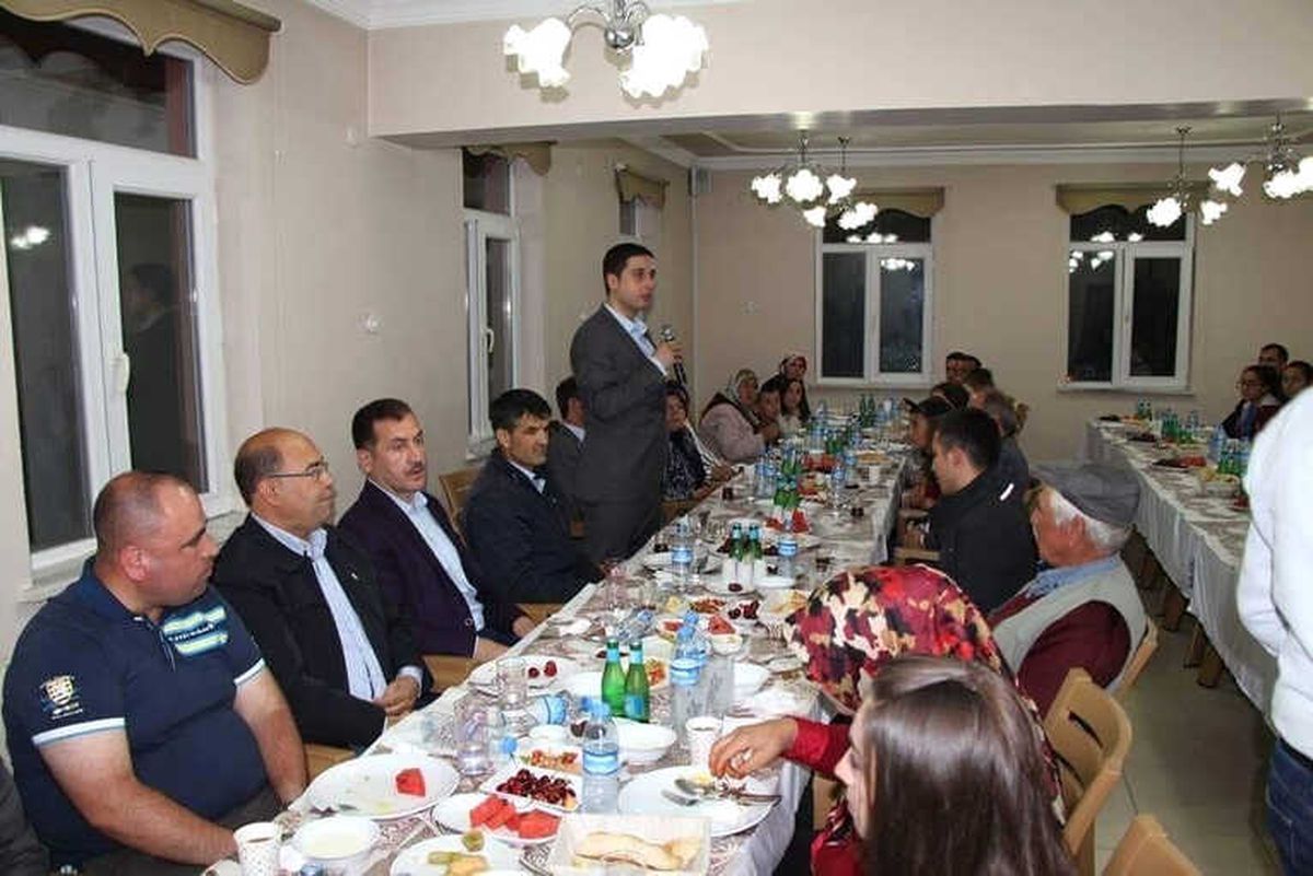Şaphane\'de Şehit ve Gazi Ailelerine İftar Programı Düzenlendi