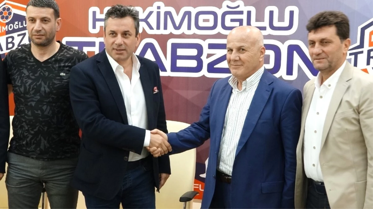 Tff 3. Lig Ekiplerinden Hekimoğlu Trabzon Futbol Kulübü, Teknik Direktör Sadi Tekelioğlu ile...