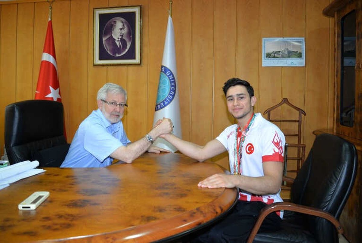 Tıpçı Said, Avrupa\'nın Bileğini Büktü
